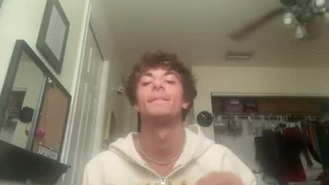 tyy0ung online show from June 2026 06:28:01 PM