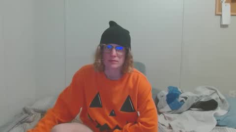 Snapshot of tyyyler93 chatting on February 2025 03:13:02 AM TylerAlternative online show from February 2025 03:13:02 AM