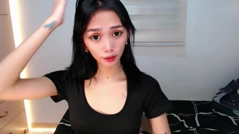 urbbgirl alliah online show from September 2025 12:01:02 AM