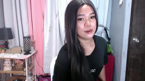 Snapshot of ugly_asianlover chatting on December 2024 09:59:02 PM rechelle online show from December 2024 09:59:02 PM