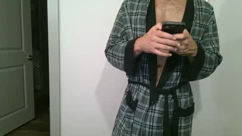 Snapshot of uhhuhyea chatting on November 2025 10:41:02 PM uhhuhyea online show from November 2025 10:41:02 PM