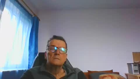 ulmeni7 online show from December 2025 08:43:01 AM