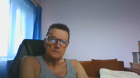 ulmeni7 online show from December 2025 12:35:02 PM