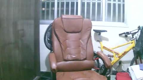 ulmo_br online show from October 2025 02:19:01 AM