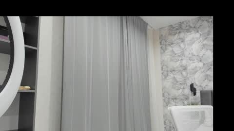 Melena online show from November 2025 12:54:01 AM