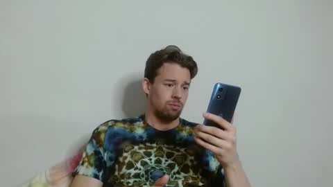 Andrew online show from February 2026 01:53:02 AM