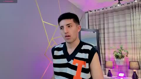 Snapshot of un_sluttyy chatting on November 2025 12:28:02 PM un_sluttyy online show from November 2025 12:28:02 PM