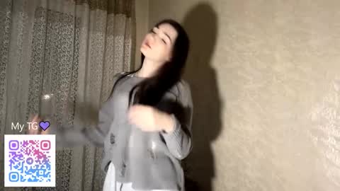 Isobelle lisi online show from January 2026 12:22:02 PM