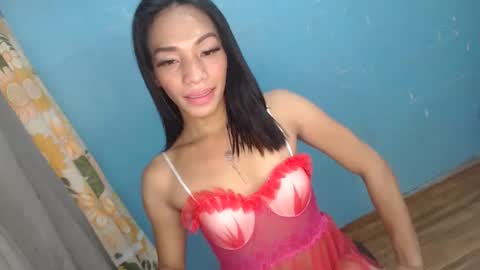 Snapshot of uncut_queen chatting on September 2025 01:51:02 AM LOVELY JANE online show from September 2025 01:51:02 AM
