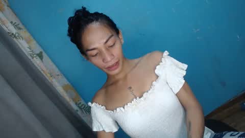 Snapshot of uncut_queen chatting on October 2025 11:53:01 AM LOVELY JANE online show from October 2025 11:53:01 AM