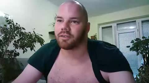Snapshot of uncut_strong chatting on May 2026 03:42:01 PM Uncut Strong online show from May 2026 03:42:01 PM