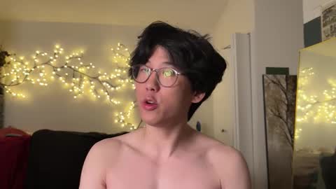 Snapshot of unhingedwang chatting on December 2025 01:13:01 AM wang online show from December 2025 01:13:01 AM