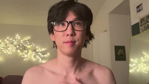 Snapshot of unhingedwang chatting on February 2026 11:10:01 PM wang online show from February 2026 11:10:01 PM