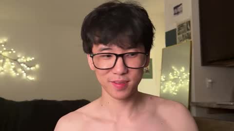 Snapshot of unhingedwang chatting on February 2026 01:28:01 AM wang online show from February 2026 01:28:01 AM