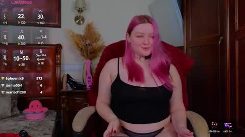 Snapshot of unholy_lady chatting on December 2024 11:55:01 AM Unholy Lady online show from December 2024 11:55:01 AM