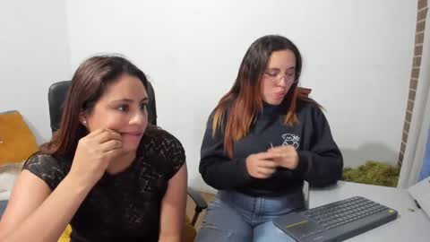 Kary and jhoa online show from February 2025 03:23:01 AM