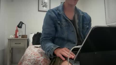 Snapshot of unverifiedbwc chatting on December 2025 01:23:01 AM Stepbro online show from December 2025 01:23:01 AM