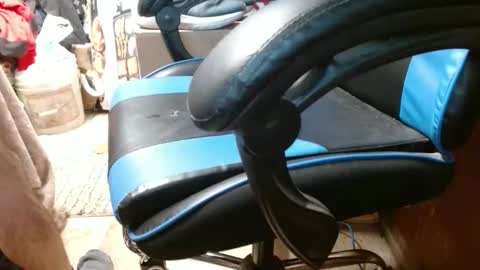 uprailfan1986 online show from October 2025 07:13:02 PM