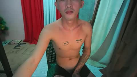 Snapshot of ur_boy_rexyn chatting on November 2025 01:44:01 PM ur_boy_rexyn online show from November 2025 01:44:01 PM