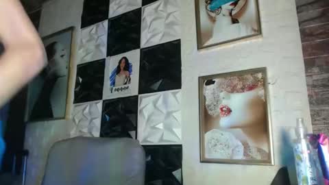 chrizzy online show from October 2025 04:46:02 AM