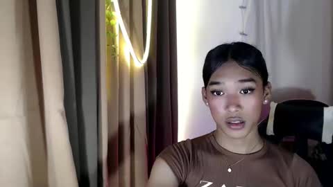 Snapshot of ur_dazzlingmorenaxx chatting on October 2025 03:47:02 AM ur_dazzlingmorenaxx online show from October 2025 03:47:02 AM