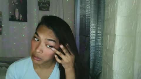 ur_dazzlingmorenaxx online show from December 2025 03:26:02 AM