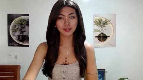 Snapshot of ur_extra_petite chatting on May 2026 01:08:01 PM online show from May 2026 01:08:01 PM