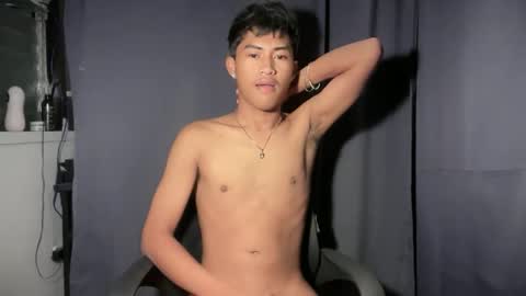 Snapshot of ur_fuckerbttm chatting on October 2025 11:33:01 PM ur_fuckerbttm online show from October 2025 11:33:01 PM