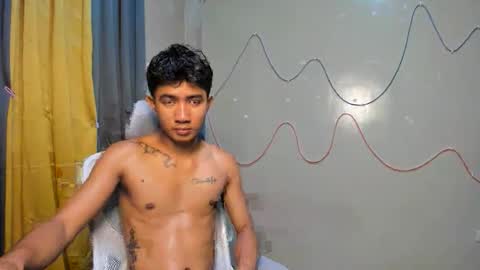 Snapshot of ur_hottestjonny chatting on May 2026 03:39:02 PM jonny online show from May 2026 03:39:02 PM