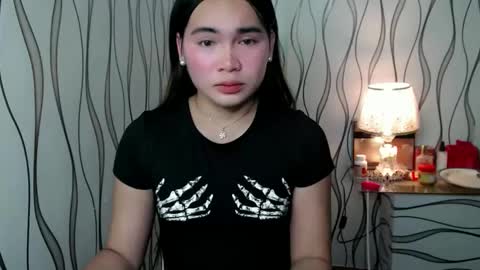 QUEENSY online show from November 2025 07:40:01 AM