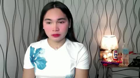 QUEENSY online show from November 2025 02:32:02 AM