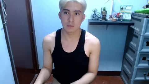 Snapshot of ur_jayqutee chatting on December 2024 10:37:02 PM Ur jayqutee online show from December 2024 10:37:02 PM