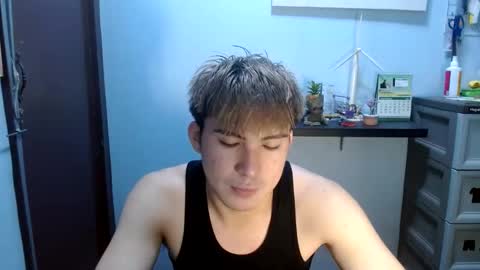 Snapshot of ur_jayqutee chatting on February 2025 12:32:01 PM Ur jayqutee online show from February 2025 12:32:01 PM