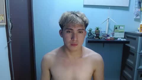 Snapshot of ur_jayqutee chatting on February 2025 12:15:02 PM Ur jayqutee online show from February 2025 12:15:02 PM