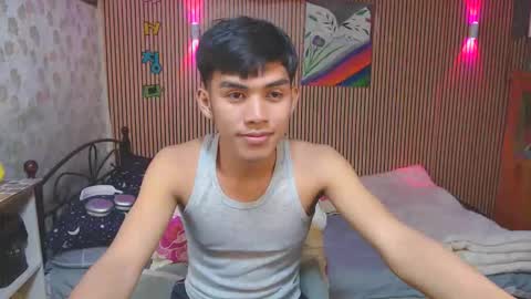 ur_shan21 online show from September 2025 05:03:02 PM