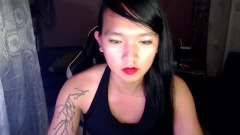 NEWRA  ALLISON online show from February 2025 10:50:01 PM