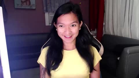 NEWRA  ALLISON online show from October 2025 07:16:01 PM