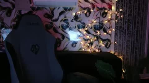 jess online show from March 2026 02:48:02 AM