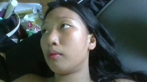 urasiangurl18 online show from November 2025 02:25:01 AM