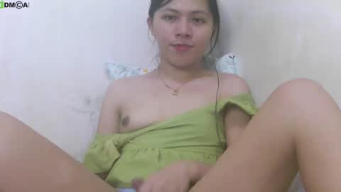 Snapshot of urasianlover69x chatting on December 2024 03:00:02 PM rai online show from December 2024 03:00:02 PM