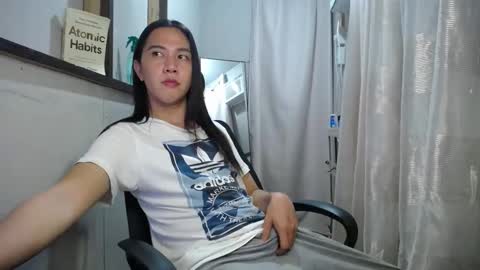 Erika online show from December 2024 01:12:01 PM