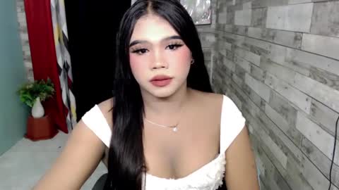 Snapshot of urbabysofia0305 chatting on December 2024 02:40:02 PM Sofia online show from December 2024 02:40:02 PM