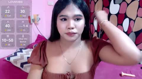 Snapshot of urbabysofia0305 chatting on October 2025 05:24:02 PM Sofia online show from October 2025 05:24:02 PM