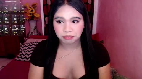 Sofia online show from November 2025 10:09:02 PM