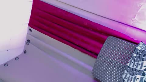 Haley Mhate online show from September 2025 07:06:02 PM