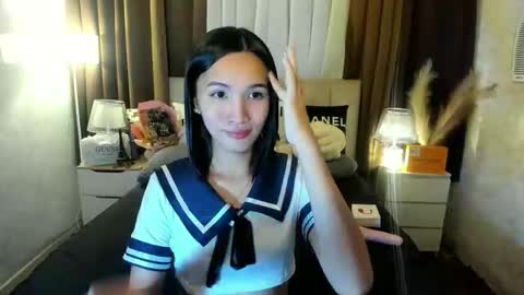 urblossom_princess online show from October 2025 05:33:01 PM