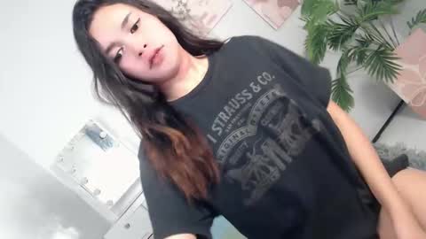 Snapshot of ure_asiancockgirl07 chatting on September 2025 06:57:02 PM Bretesh online show from September 2025 06:57:02 PM