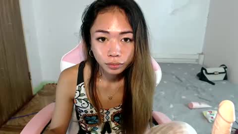 Snapshot of urfantacyjamaica chatting on January 2025 08:55:01 PM ayumi reacher online show from January 2025 08:55:01 PM