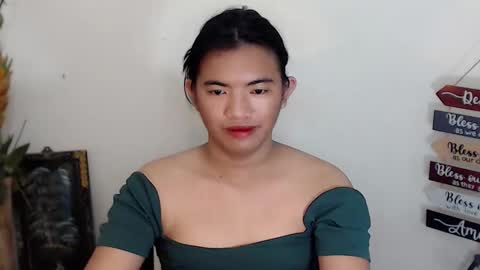 Snapshot of urfuck_slut_toy chatting on November 2025 05:18:02 AM SLUT MAXINE online show from November 2025 05:18:02 AM