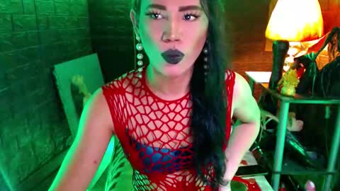 Snapshot of urhardcockqueenxxx chatting on May 2026 01:23:02 AM queen norelle online show from May 2026 01:23:02 AM